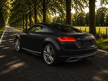 Audi TT S Line Coupé — photo 2