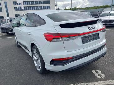 Audi Q4 E-tron Sportback 40 E-tron — photo 8