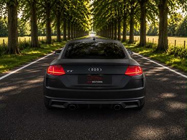Audi TT S Line Coupé — photo 6