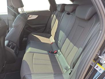 Audi A4 S Line 40 TDI — photo 9