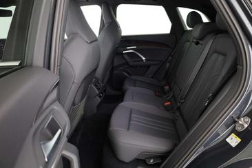 Audi Q5 TDI — photo 12