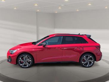 Audi A3 S Line TFSI E — photo 2