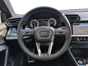 Audi A3 Advanced 40 TFSI E — photo 11