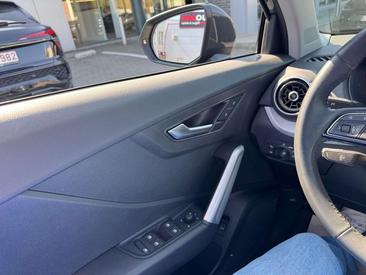 Audi Q2 35 TFSI — photo 13