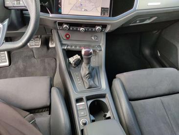 Audi RSQ3 2.5 TFSI — photo 9