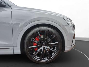 Audi SQ8 Competition Plus — photo 10