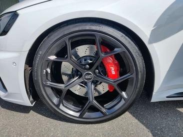 Audi RS4 Competition — photo 15