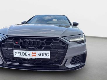 Audi S6 — photo 10