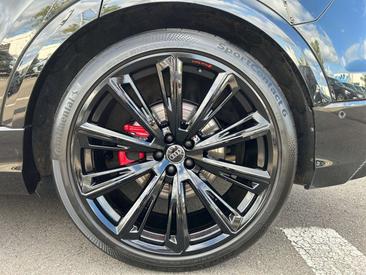 Audi SQ8 Competition Plus — photo 8