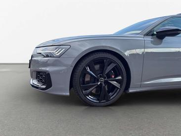Audi S6 — photo 11