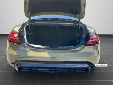 Audi RS E-tron GT — photo 14