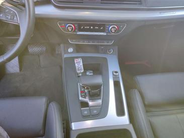 Audi Q5 Advanced 50 TFSI E — photo 9