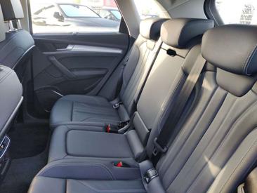 Audi Q5 Advanced 50 TFSI E — photo 11