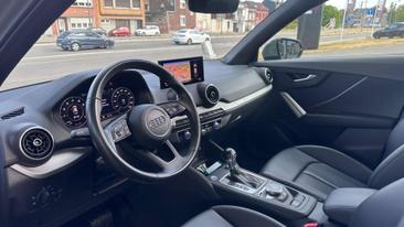 Audi Q2 S Line — photo 11