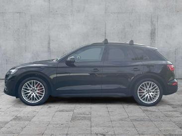 Audi Q5 50 TFSI E — photo 3