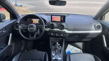 Audi Q2 S Line — photo 18