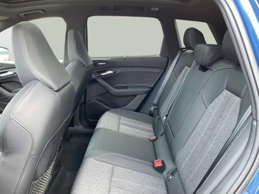 Audi Q6 E-tron S Line Performance — photo 10