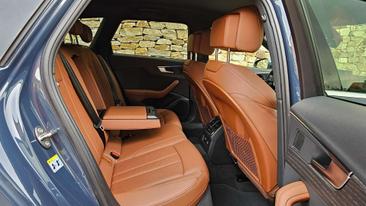 Audi A4 S Line 45 TFSI — photo 19