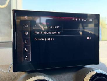 Audi Q2 S Line Edition 35 TDI — photo 29