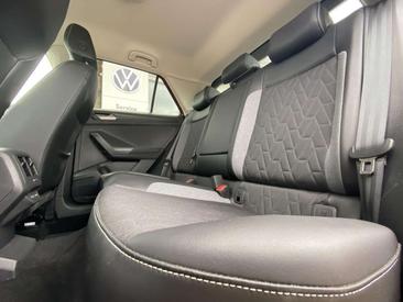 Volkswagen T-Roc TSI — photo 10
