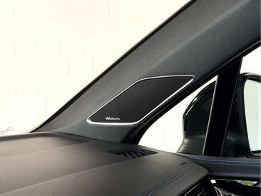 Volkswagen Touareg R — photo 15