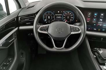 Volkswagen Touareg 4Motion — photo 10