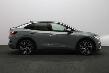 Volkswagen ID.5 Pro — photo 13