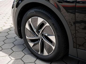 Volkswagen ID.4 Pro Performance — photo 5