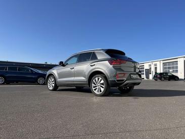 Volkswagen T-Roc TSI Style — photo 10