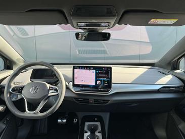 Volkswagen ID.4 Pro — photo 9
