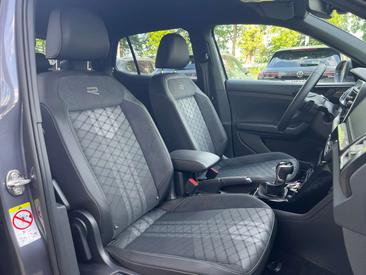 Volkswagen T-CROSS R-Line — photo 7