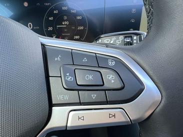 Volkswagen Touareg TDI 4Motion Elegance — photo 12
