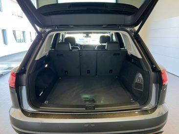 Volkswagen Touareg TDI 4Motion — photo 6