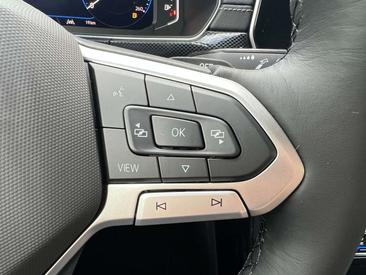 Volkswagen T-CROSS R-Line — photo 12