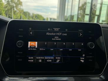 Volkswagen T-CROSS R-Line — photo 14