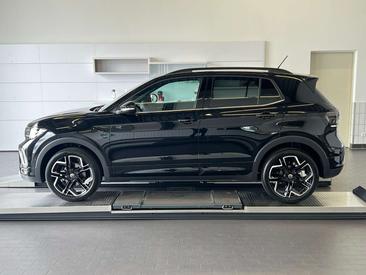 Volkswagen T-CROSS R-Line — photo 2