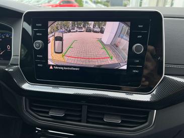 Volkswagen T-CROSS R-Line — photo 13