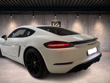 Porsche 718 Cayman GTS — photo 9