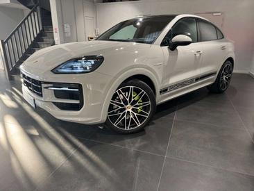 Porsche Cayenne III Turbo — photo 4