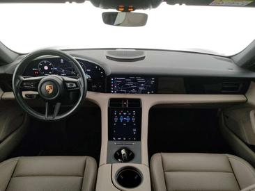 Porsche Taycan 4S — photo 11