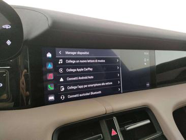 Porsche Taycan 4S — photo 16