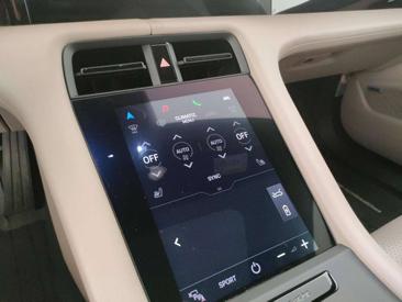 Porsche Taycan 4S — photo 20