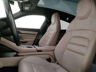 Porsche Taycan 4S — photo 23