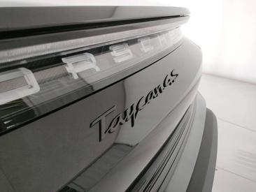 Porsche Taycan 4S — photo 36