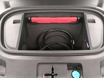 Porsche Taycan 4S — photo 40
