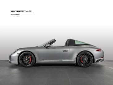 Porsche 991 I GTS — photo 9
