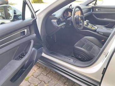Porsche Panamera II GTS — photo 13