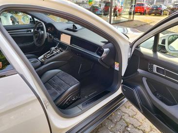 Porsche Panamera II GTS — photo 20