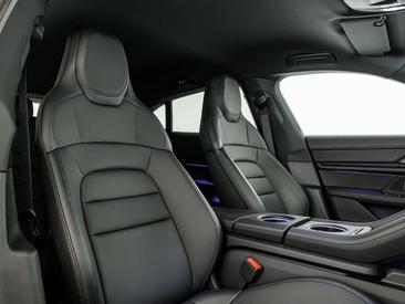 Porsche Taycan Performance Package — photo 15