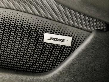Porsche Taycan Performance Package — photo 19